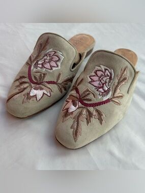 GeeWaWa Anthropologie Sundance Slide on Mules Shoes Sandals Size 39 / 9 Floral